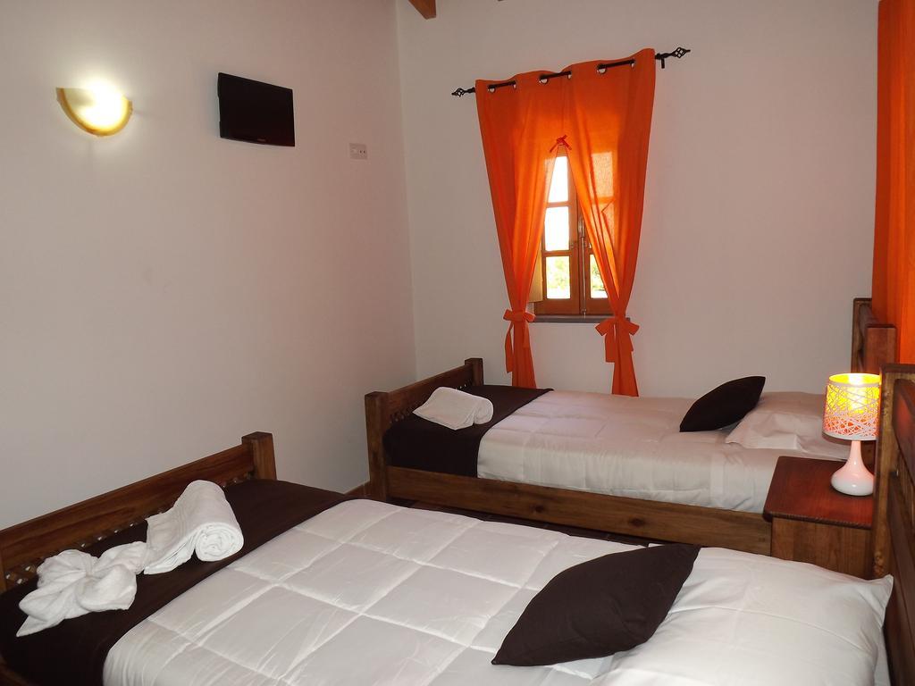 Casa De Campo Vale Do Asno Altura Chambre photo